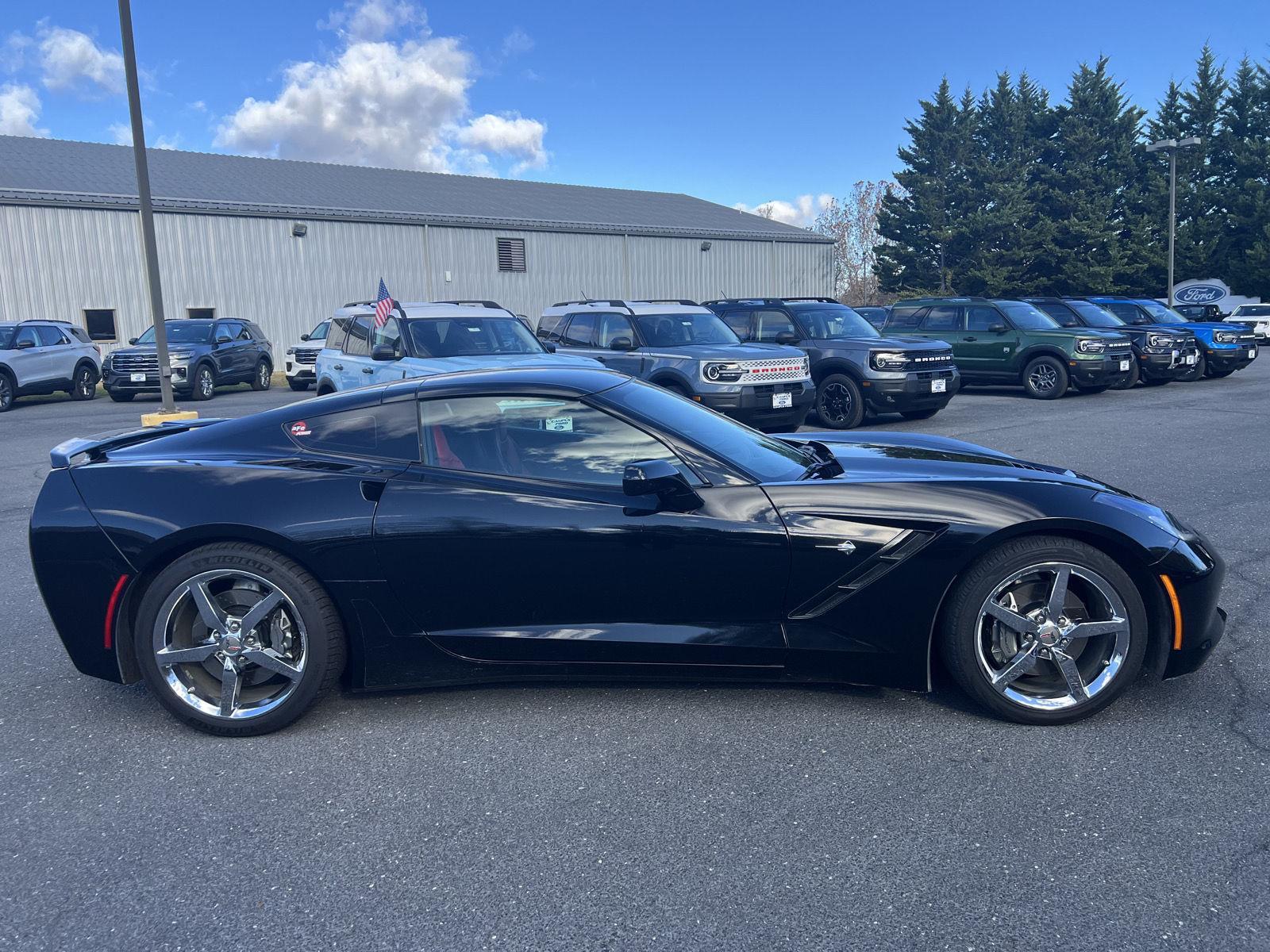 2014 Chevrolet Corvette Stingray 3LT photo 2