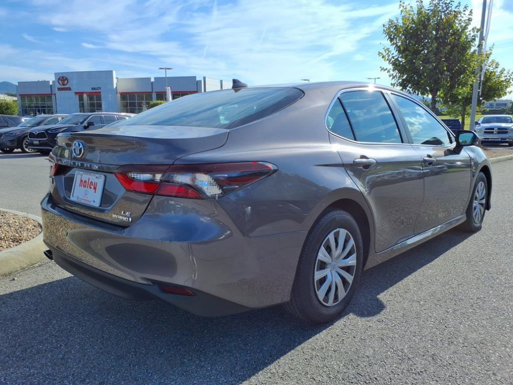 2021 Toyota Camry Hybrid LE photo 4