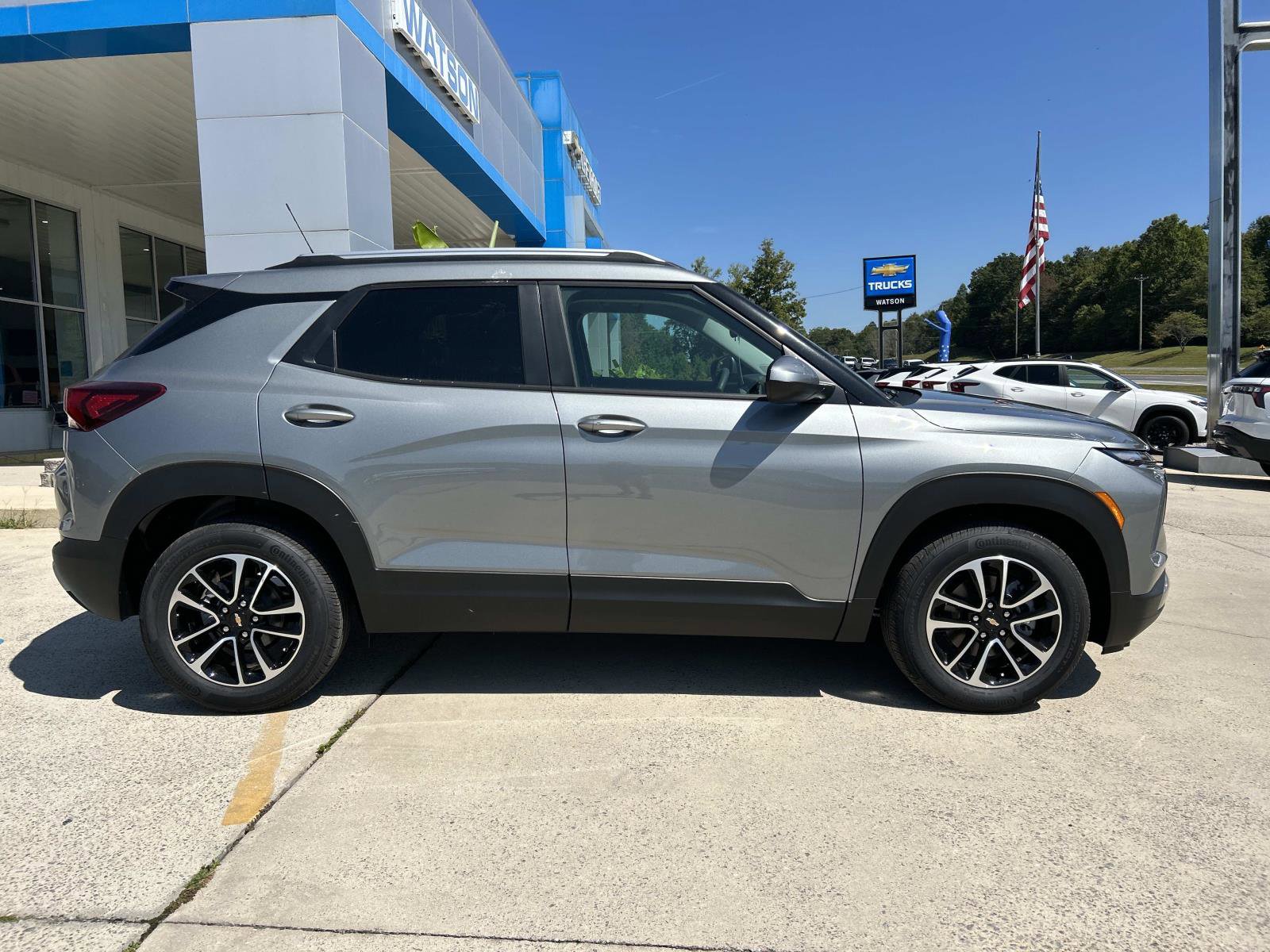 2026 Chevrolet Trailblazer LT photo 3