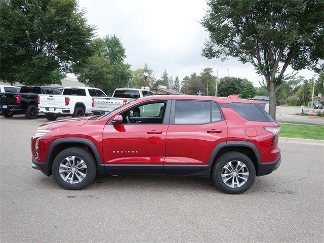 2025 Chevrolet Equinox LT photo 4