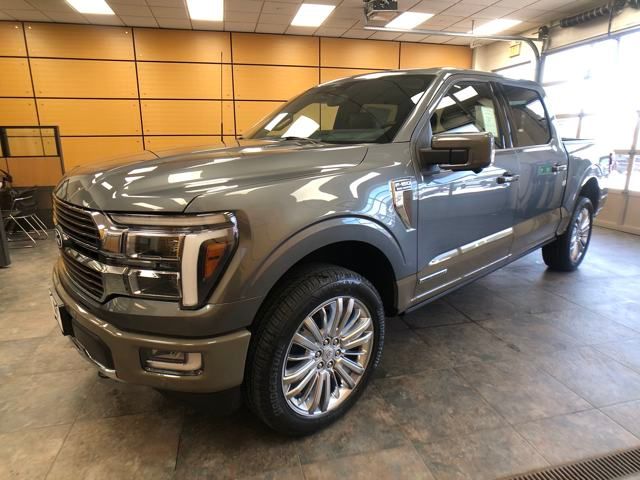2025 Ford F-150 King Ranch photo 3