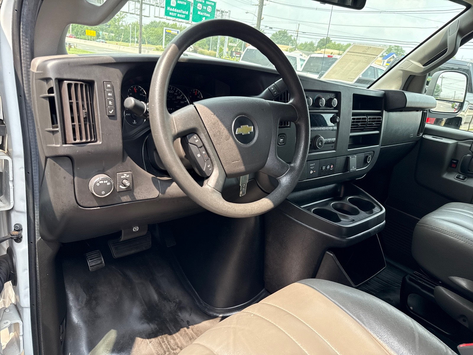 2020 Chevrolet Express 2500 Cargo Work Van photo 9