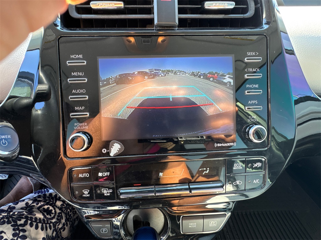 2022 Toyota Prius XLE photo 29