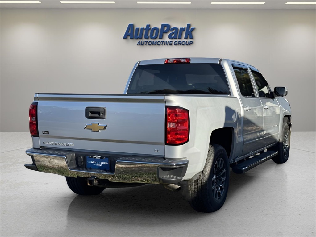 2018 Chevrolet Silverado 1500 LT photo 4