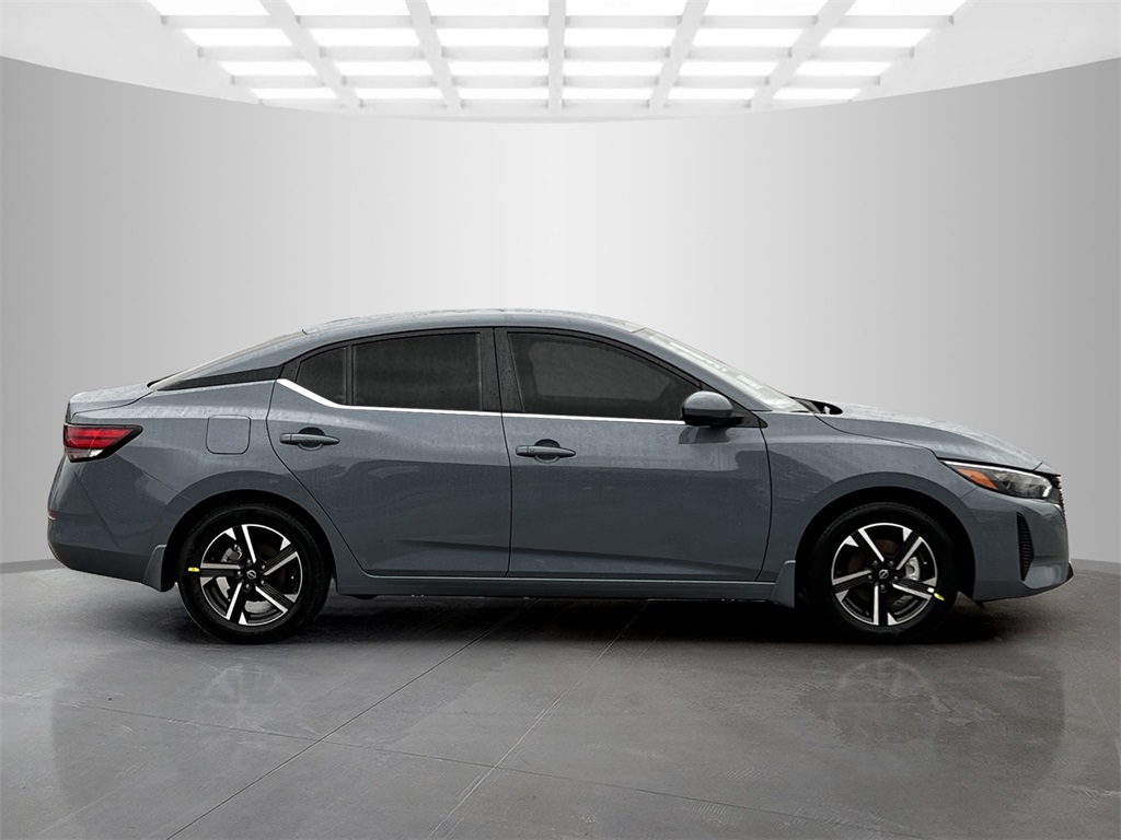 2025 Nissan Sentra SV photo 4