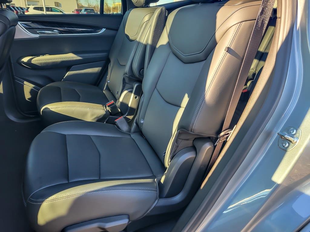 2025 CADILLAC XT6 - Image 11