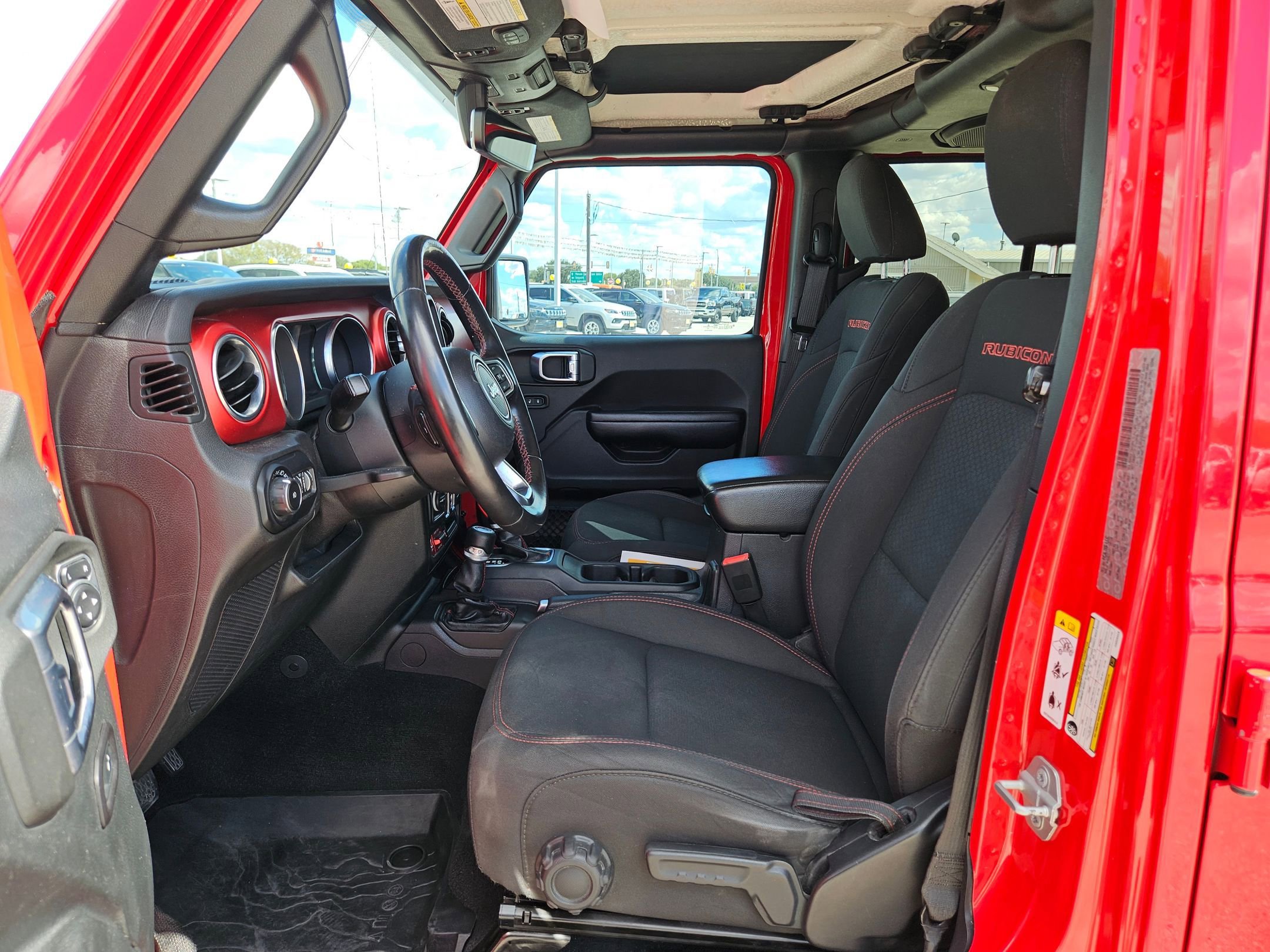 2018 Jeep Wrangler Unlimited Rubicon photo 9