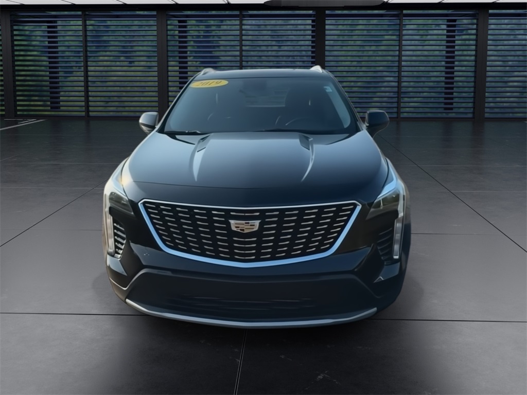 2019 Cadillac XT4 Premium Luxury photo 3