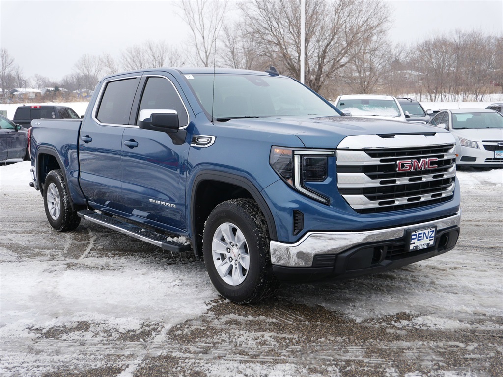 2024 GMC Sierra 1500 SLE's photo