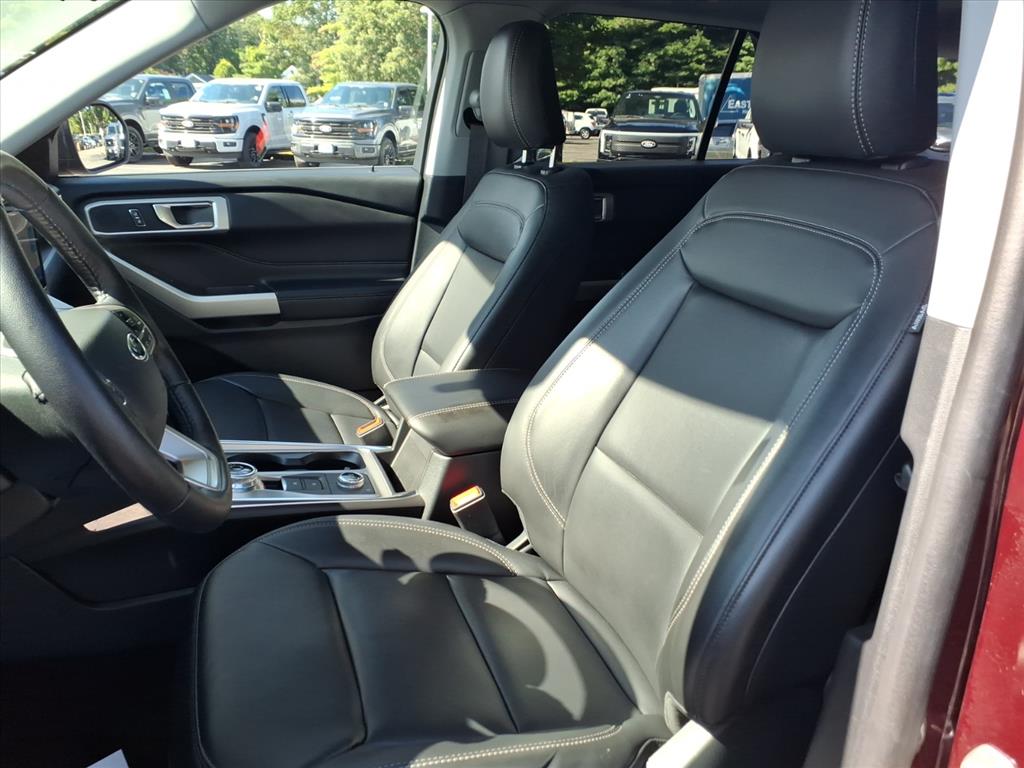 2022 Ford Explorer XLT photo 15