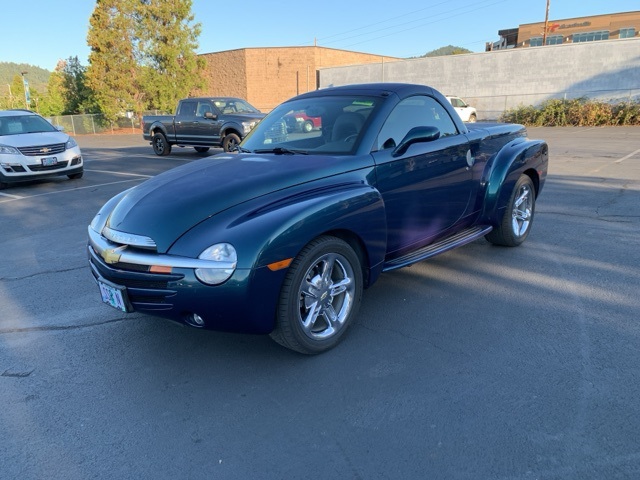 2005 Chevrolet SSR Base photo 6