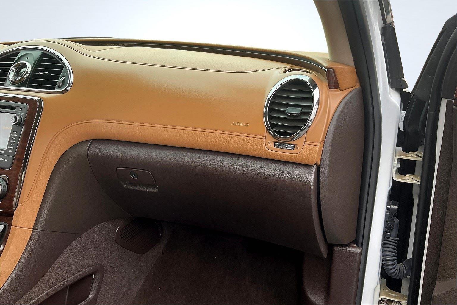2017 Buick Enclave Premium photo 15