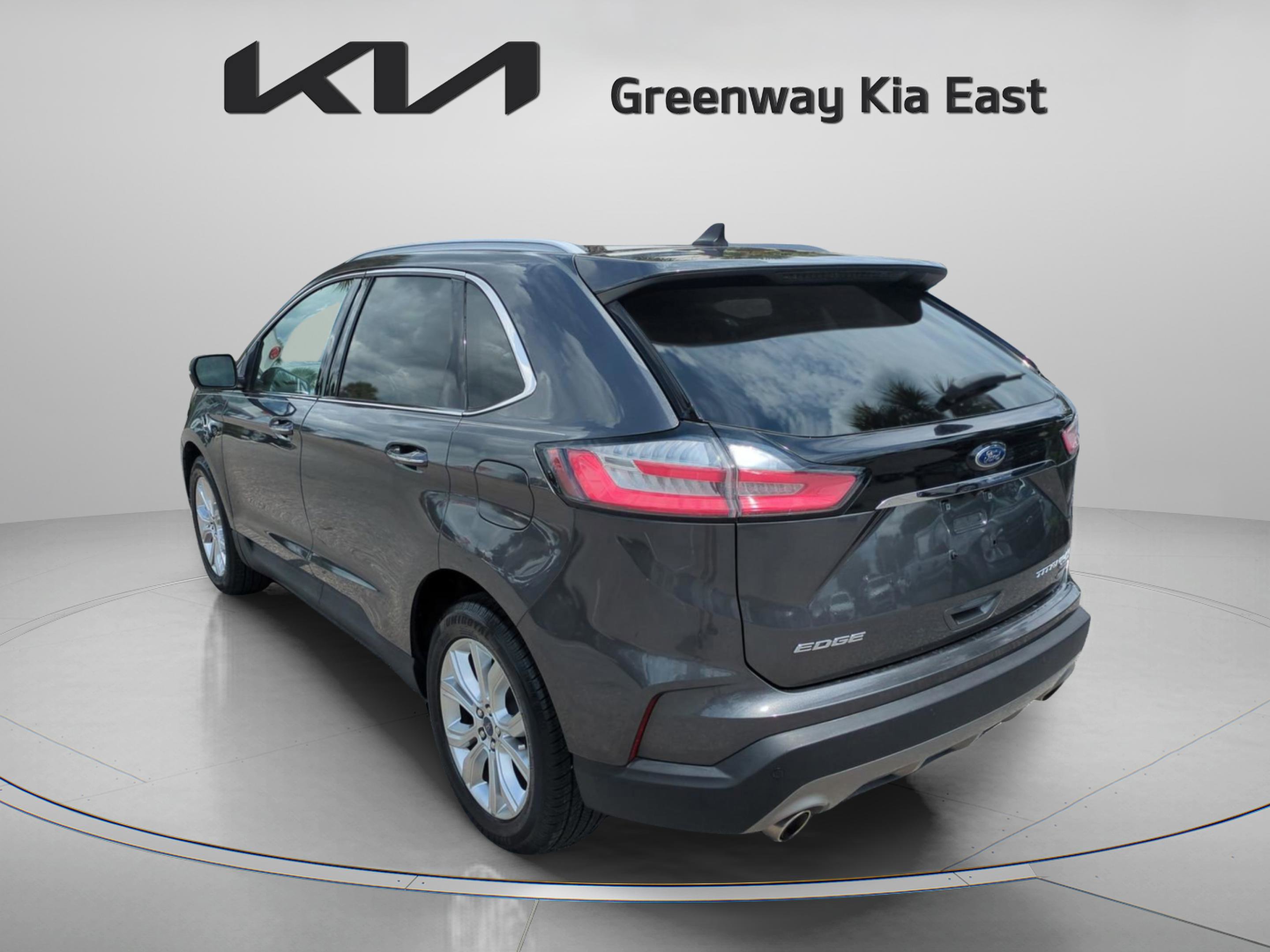 2020 Ford Edge Titanium photo 6