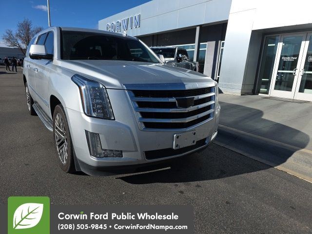 2016 Cadillac Escalade ESV Base's photo