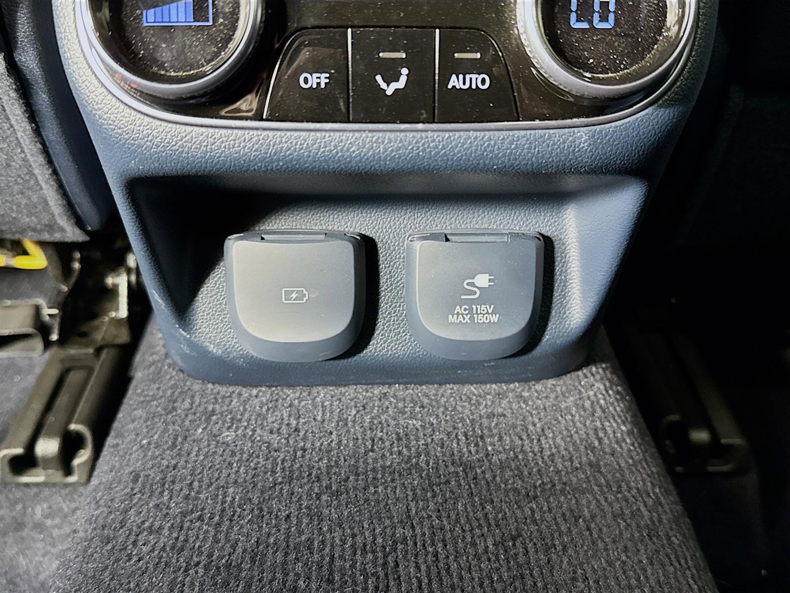 2022 Genesis GV70 3.5T Sport Prestige photo 27
