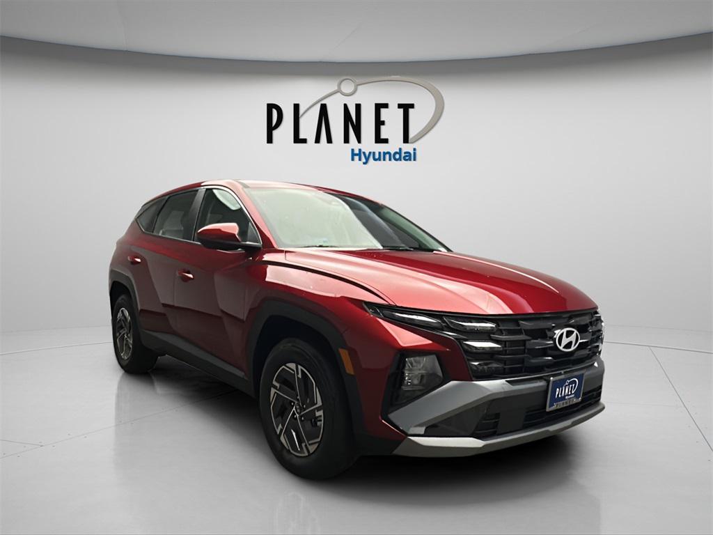 2026 Hyundai Tucson Blue SE's photo