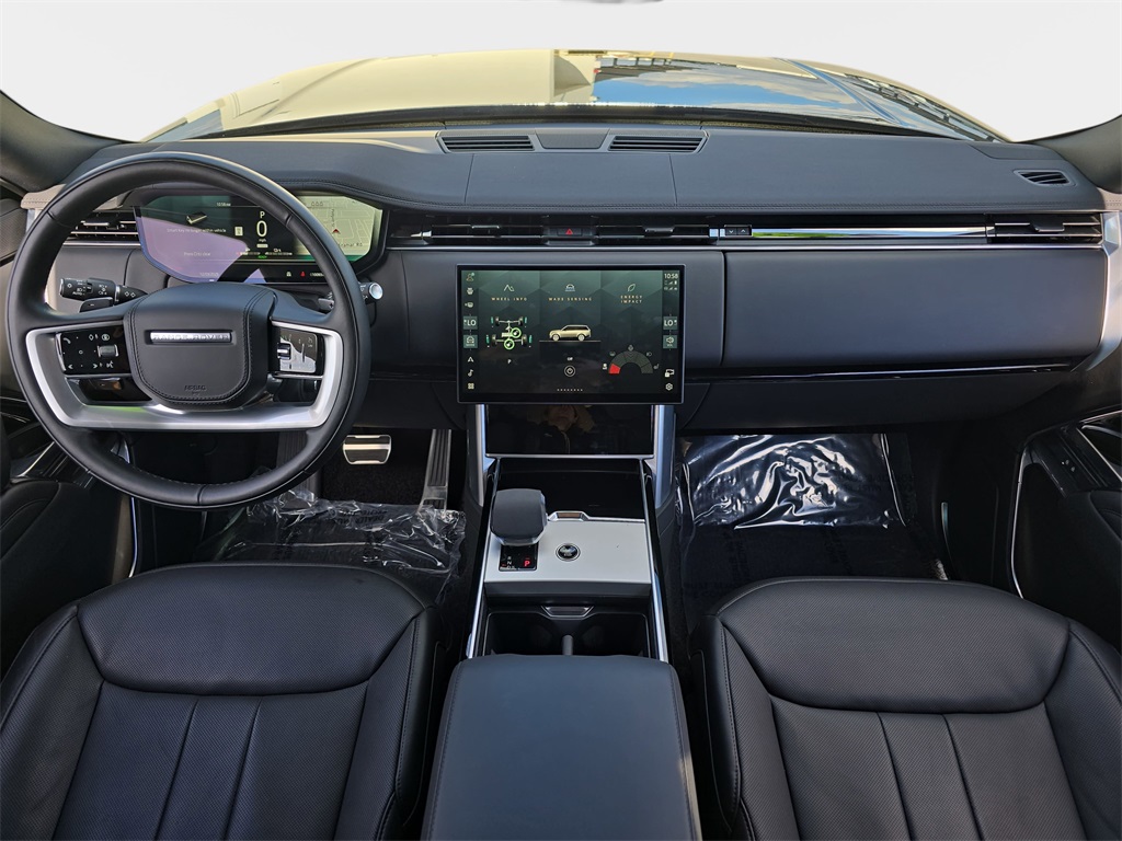 2025 Land Rover Range Rover SE photo 4