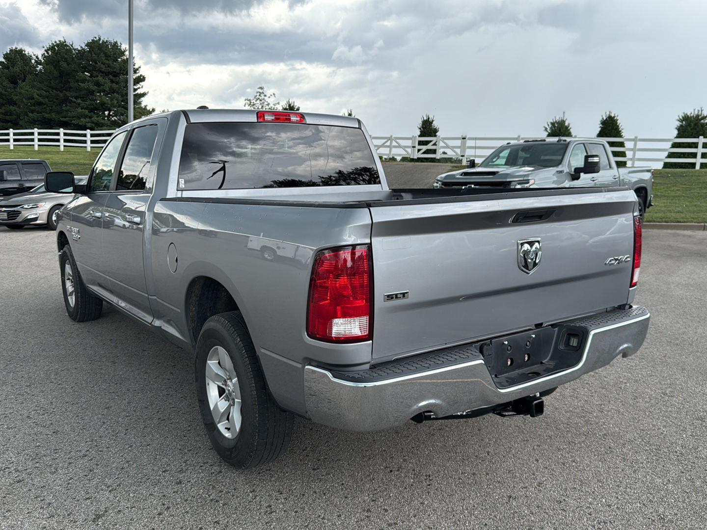 2021 Ram 1500 Classic SLT photo 6