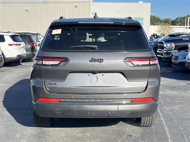 2024 Jeep Grand Cherokee Altitude photo 4