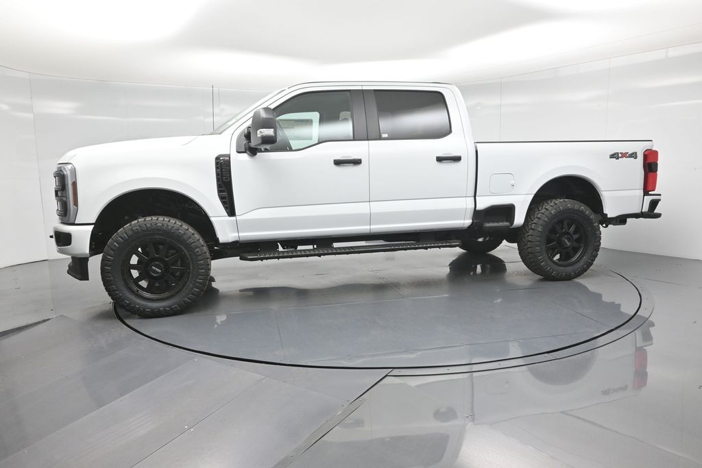 2025 Ford F-250 photo 24