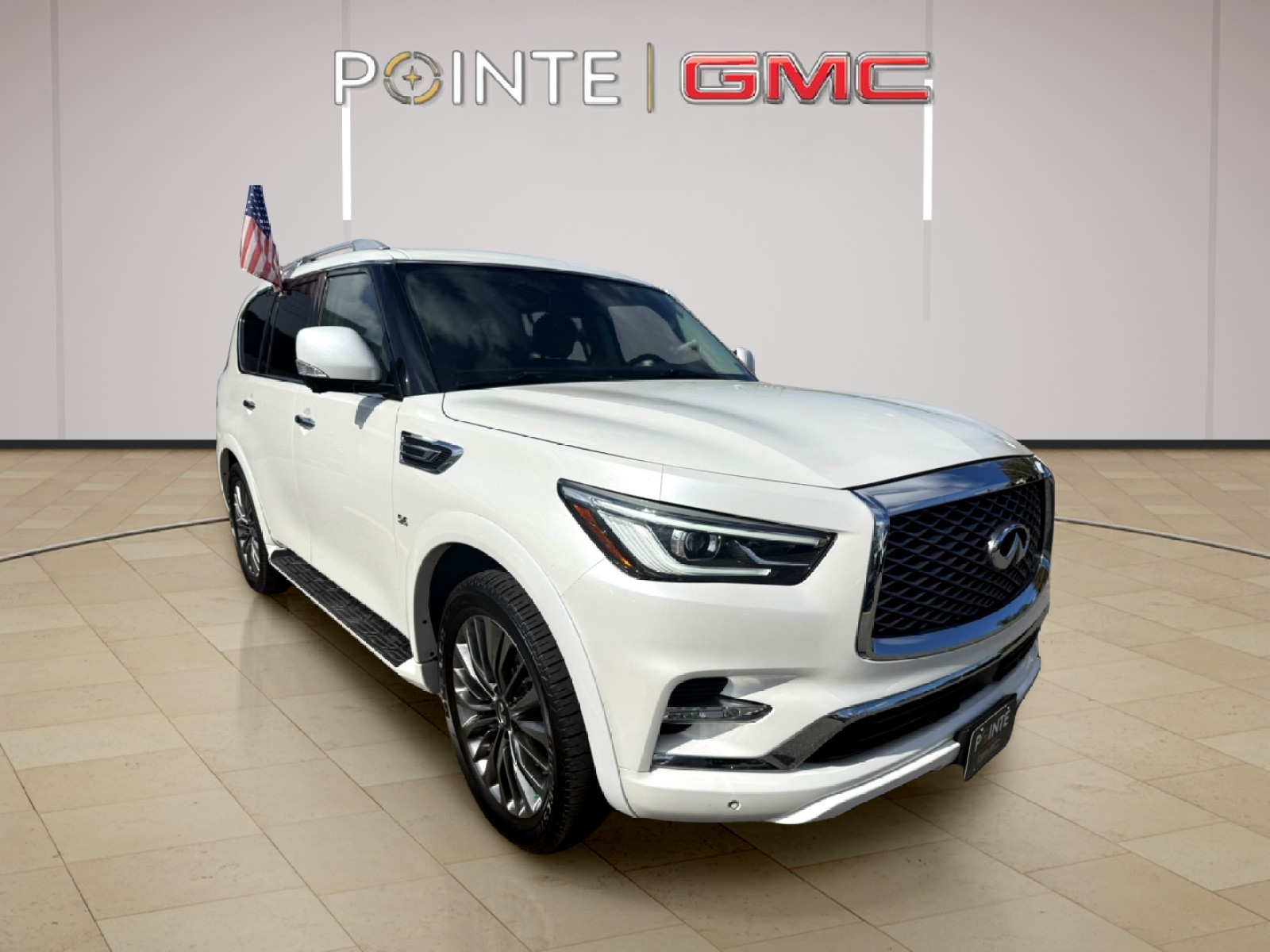 2019 INFINITI QX80 Base's photo