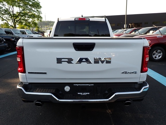 2025 Ram 1500 Big Horn Lone Star photo 3