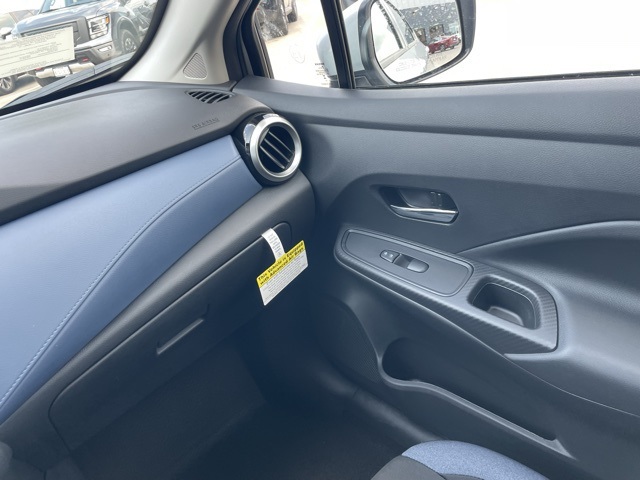2025 Nissan Versa SV photo 16