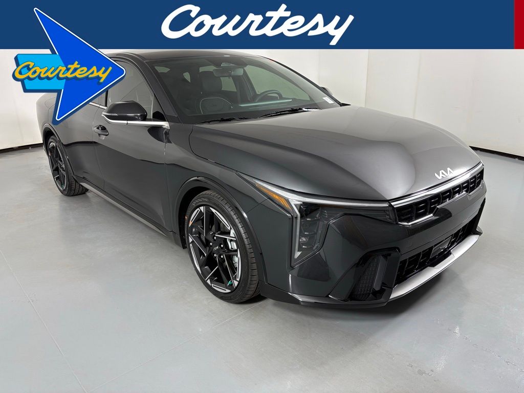 2025 Kia K4 GT-Line's photo