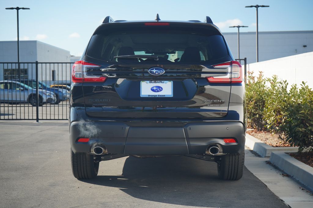 2025 Subaru Ascent Limited photo 3
