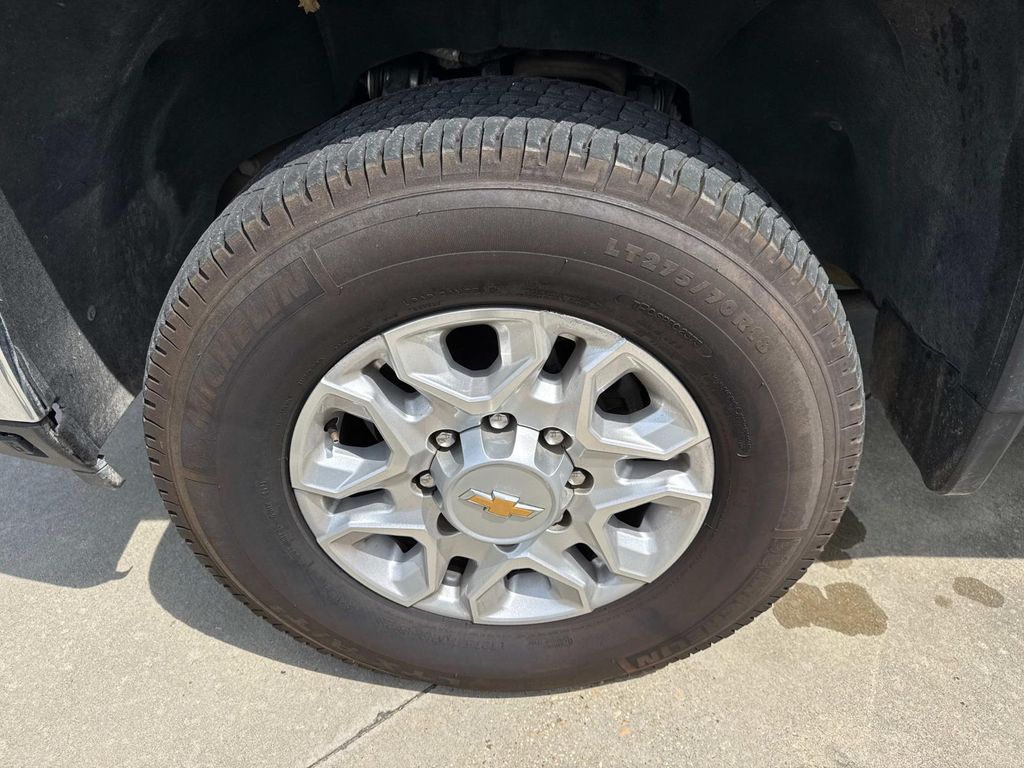 2024 Chevrolet Silverado 2500HD LTZ photo 4