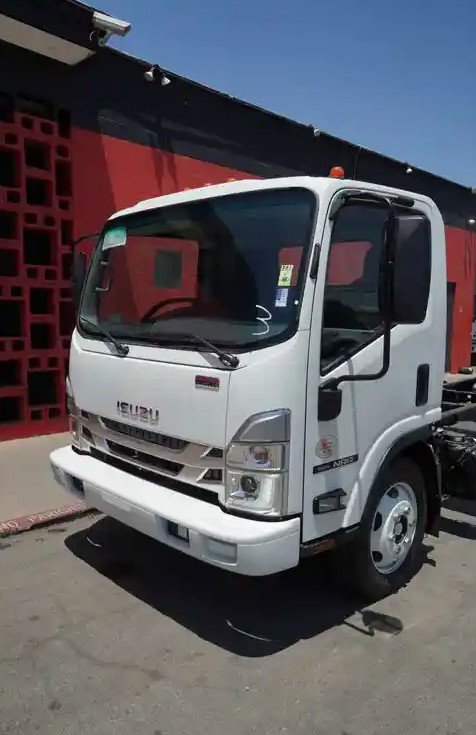 2024 Isuzu NRR Standard photo 2