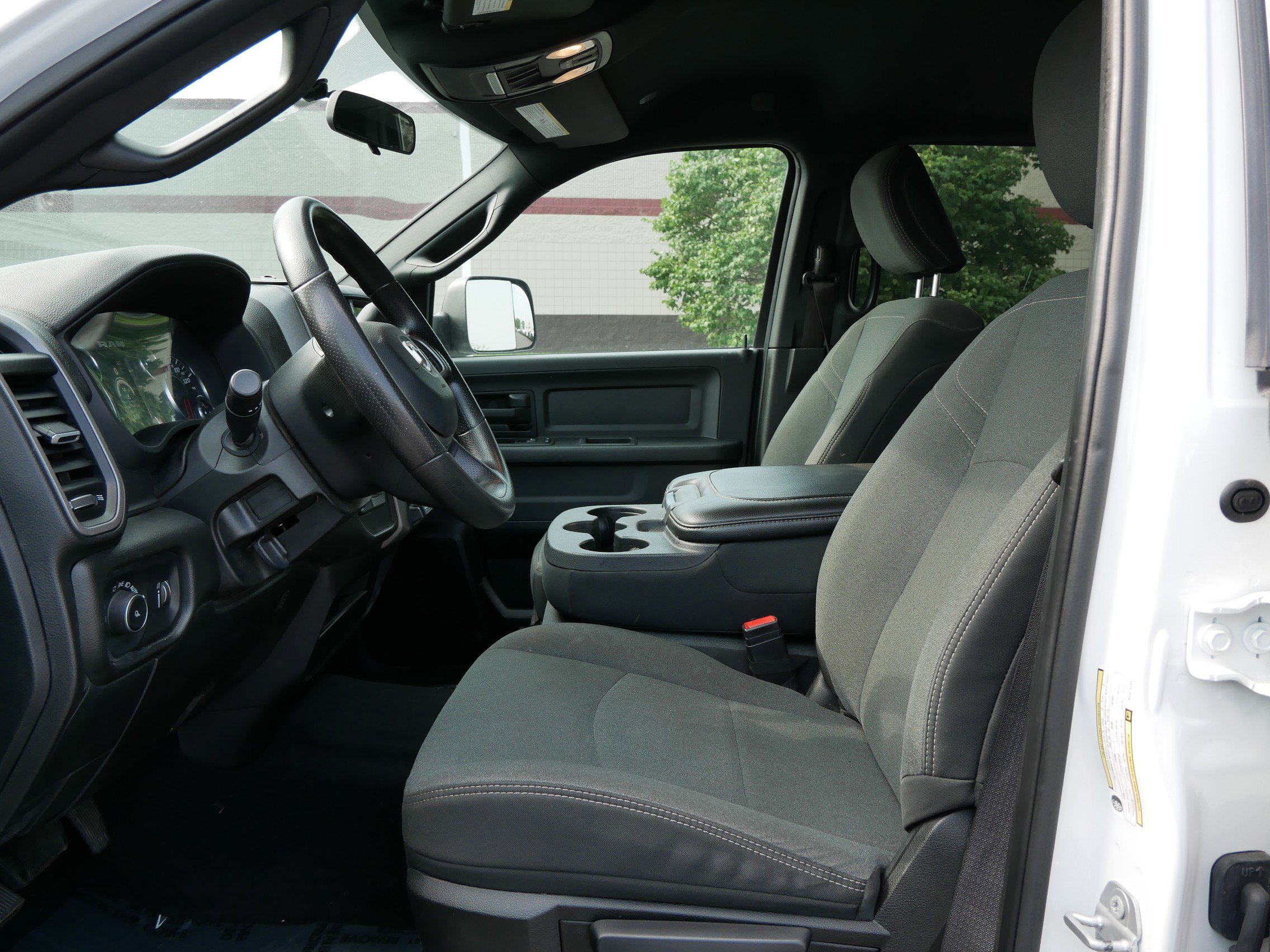 2021 Ram 3500 Tradesman photo 11