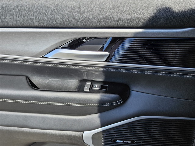 2025 Jeep Wagoneer Series II Overland photo 11
