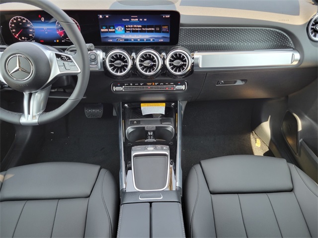 2025 Mercedes Benz GLB 250 4MATIC photo 13