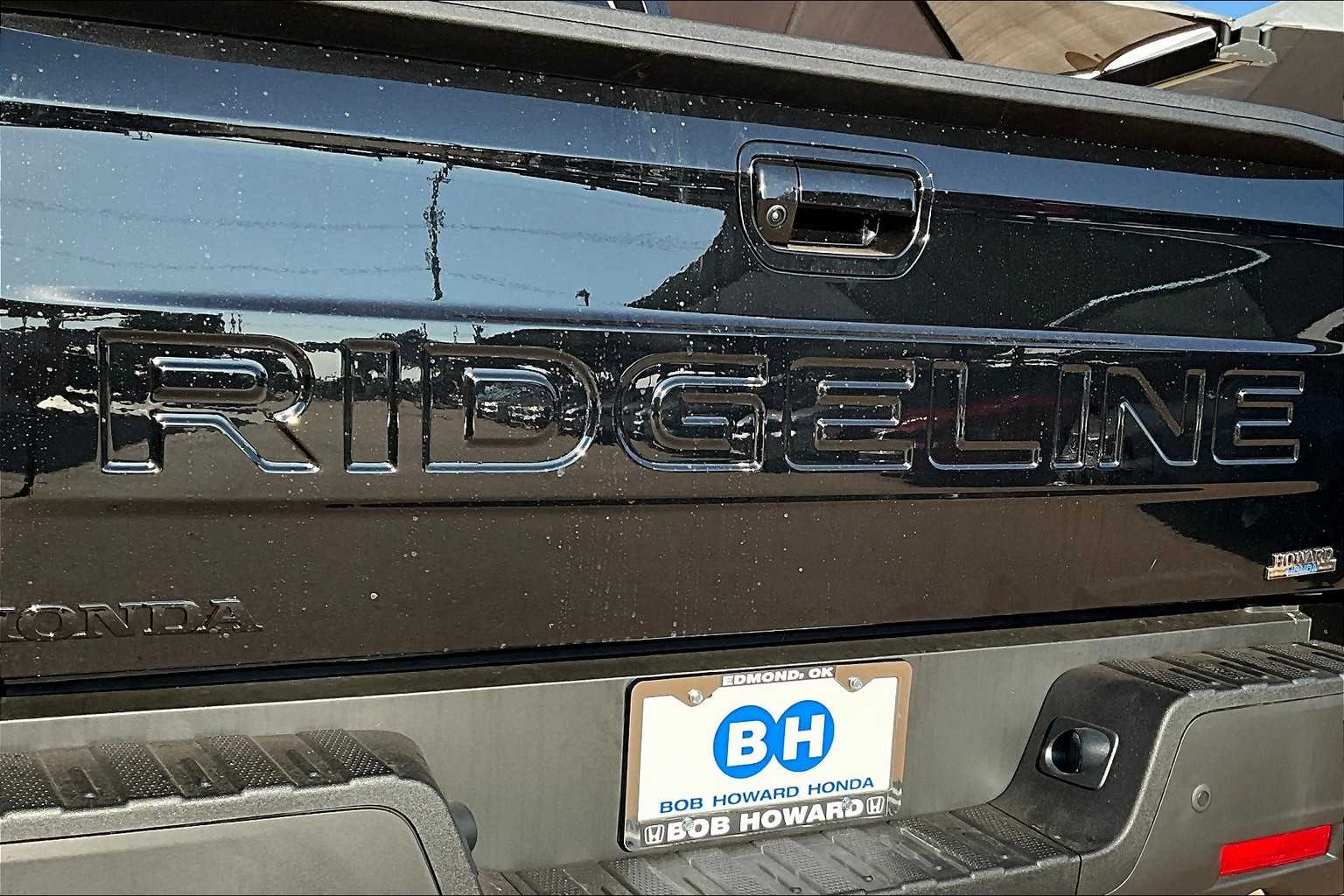 2026 Honda Ridgeline Black Edition photo 15