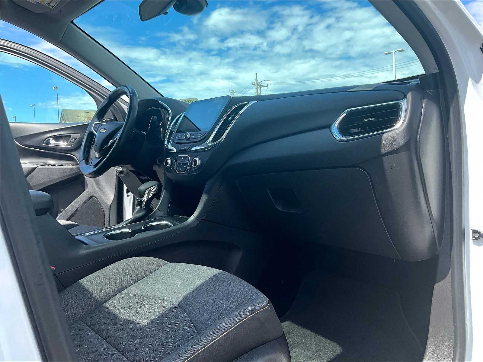 2022 Chevrolet Equinox LT photo 14