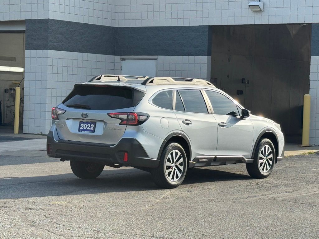 2022 Subaru Outback Premium photo 2