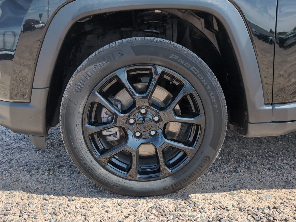 2023 Jeep Compass Altitude photo 31
