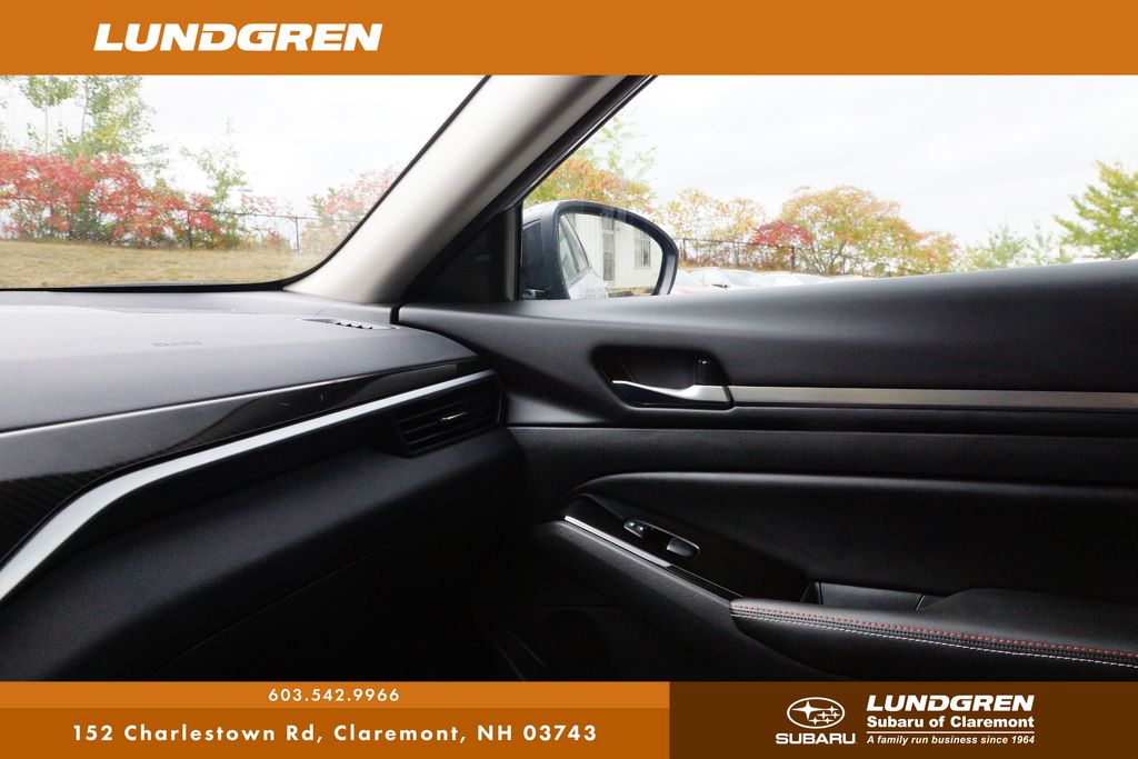 2024 Nissan Altima 2.5 SR photo 31