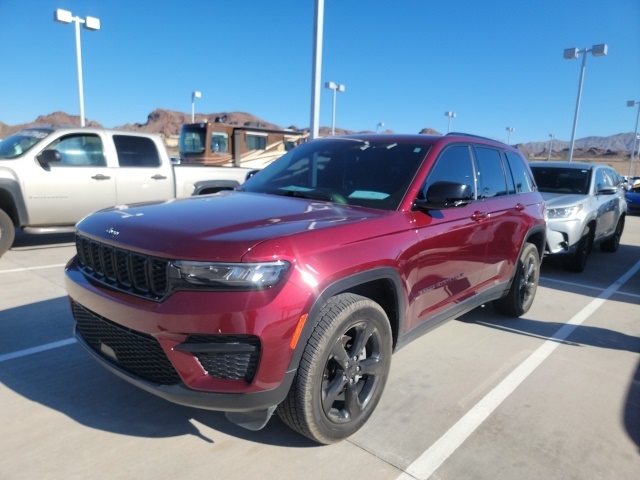 2023 Jeep Grand Cherokee Altitude's photo