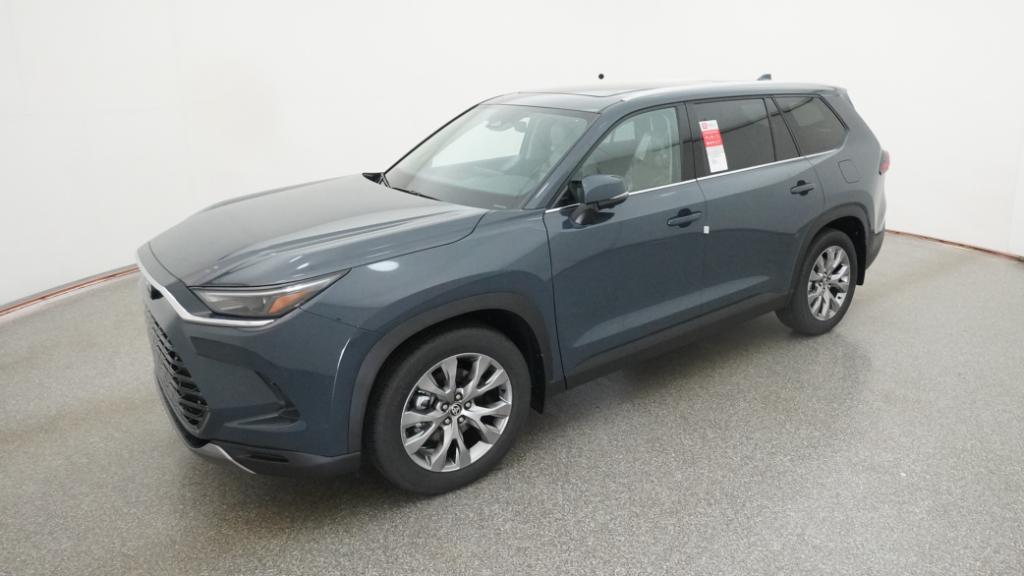 2026 Toyota Grand Highlander Limited's photo