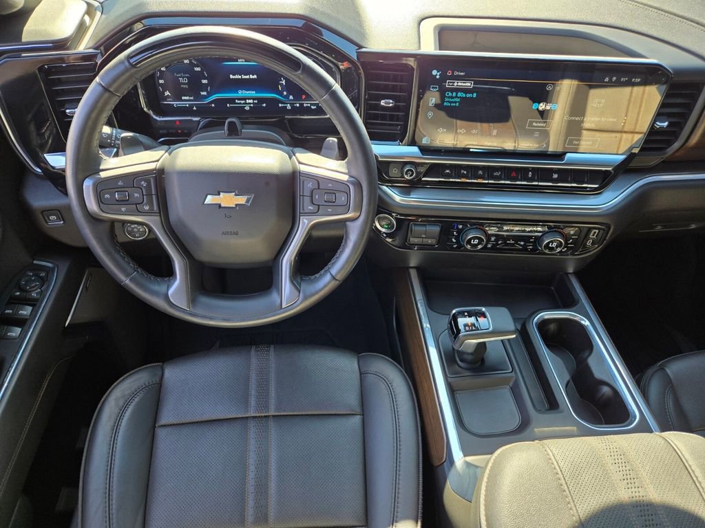 2024 Chevrolet Silverado 1500 High Country photo 13