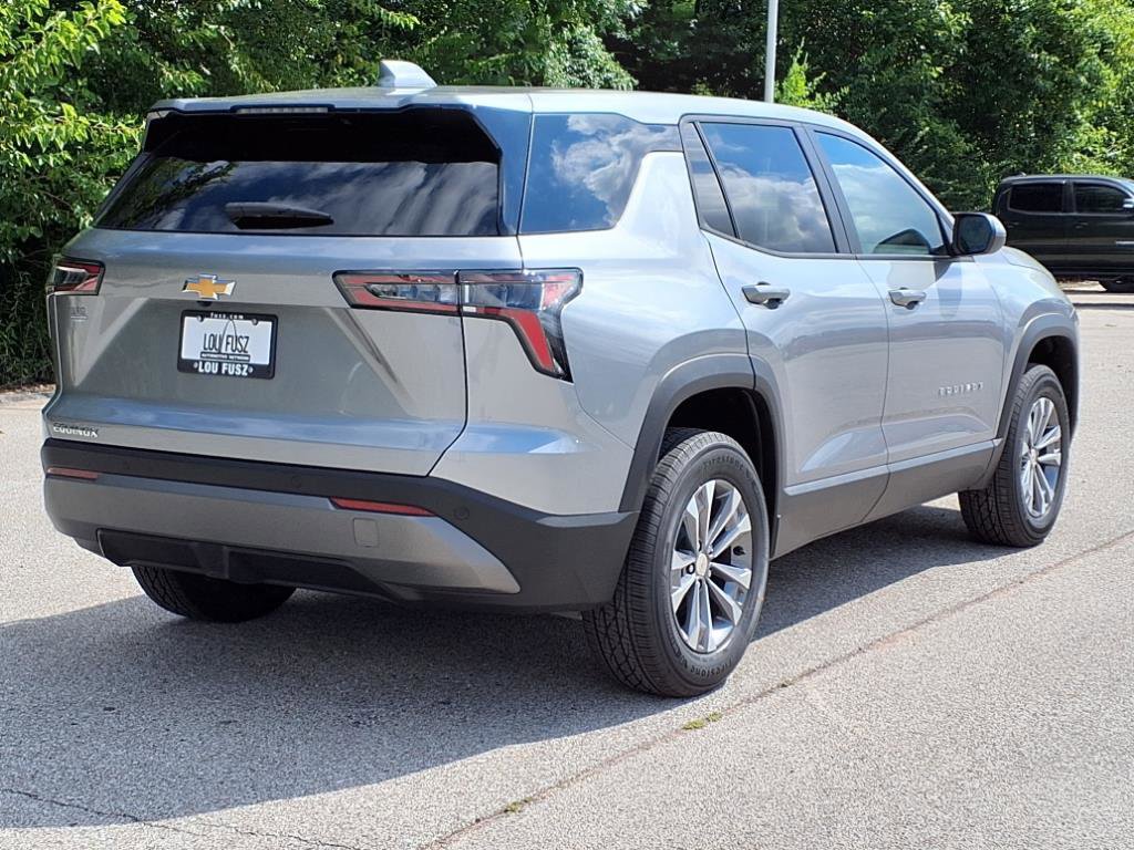 2026 Chevrolet Equinox LT photo 16