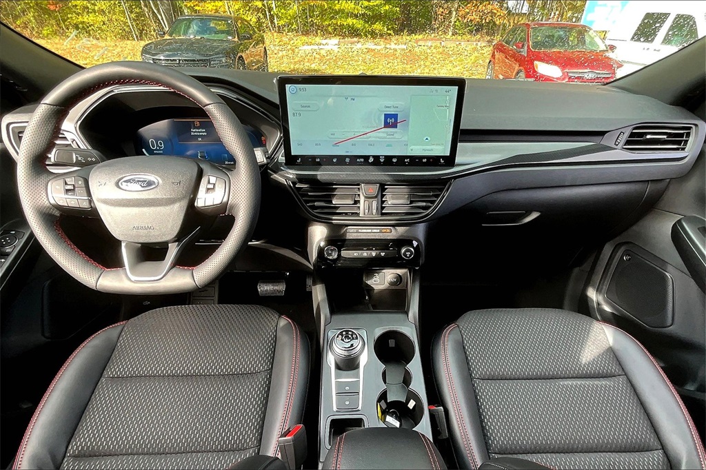 2025 Ford Escape Hybrid ST-Line Select photo 8