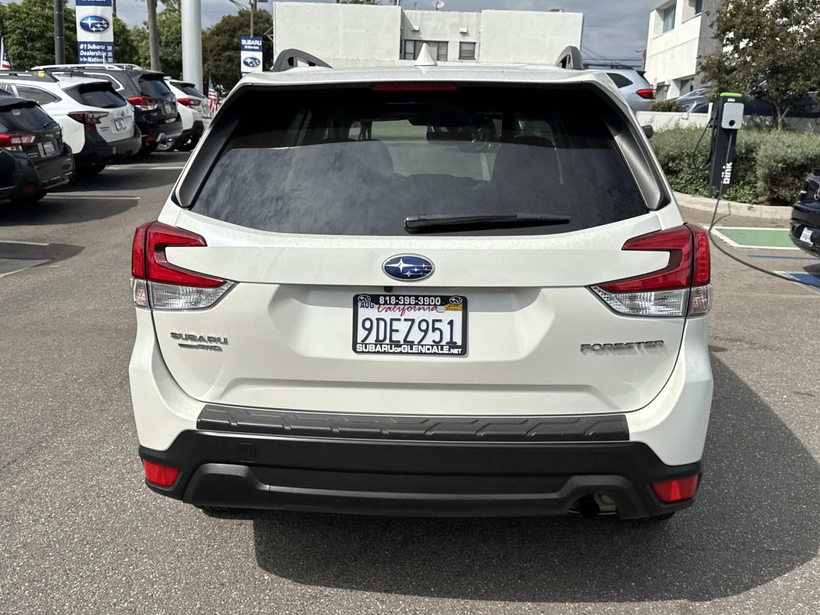 2022 Subaru Forester Premium photo 4