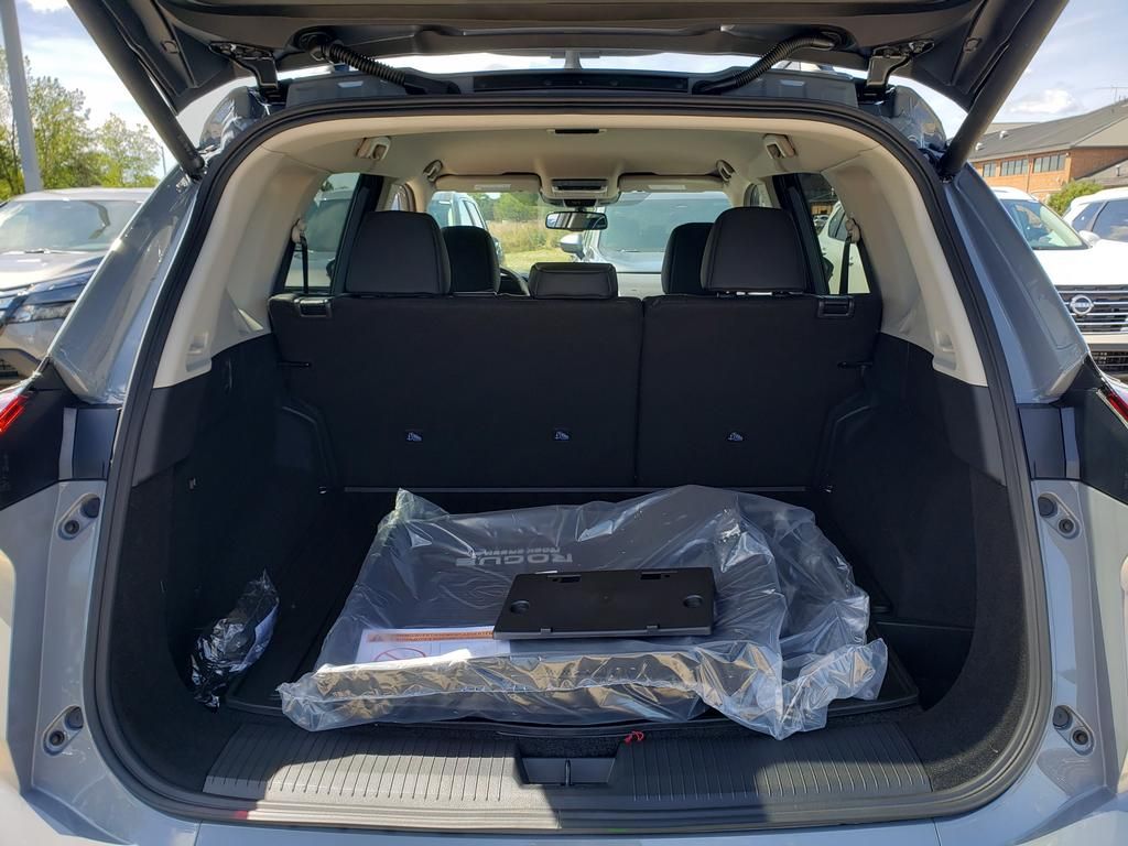 2026 Nissan Rogue SV photo 6
