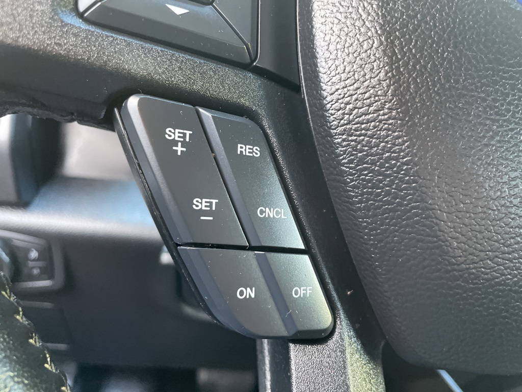 2017 Ford F-150 XLT photo 13