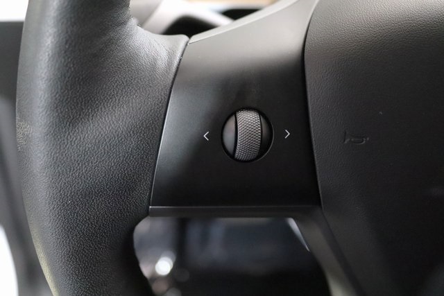 2021 Tesla Model Y Long Range photo 4