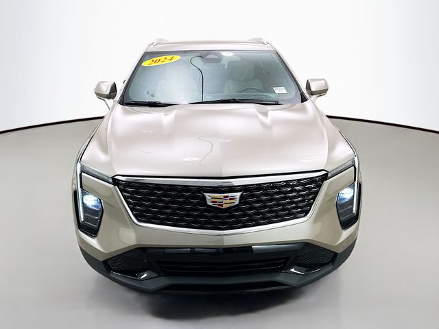 2024 Cadillac XT4 Premium Luxury photo 2