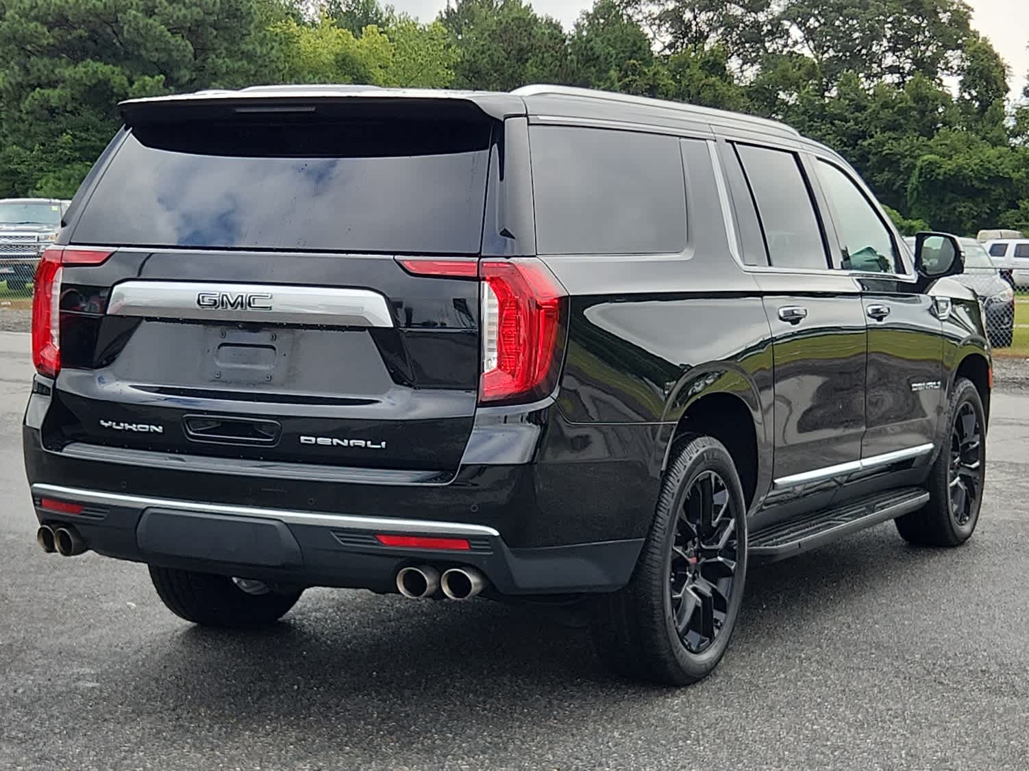 2023 Gmc Yukon XL Denali photo 3